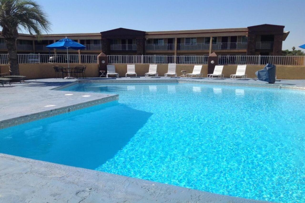 Americas Best Value Inn Hanford Ngoại thất bức ảnh