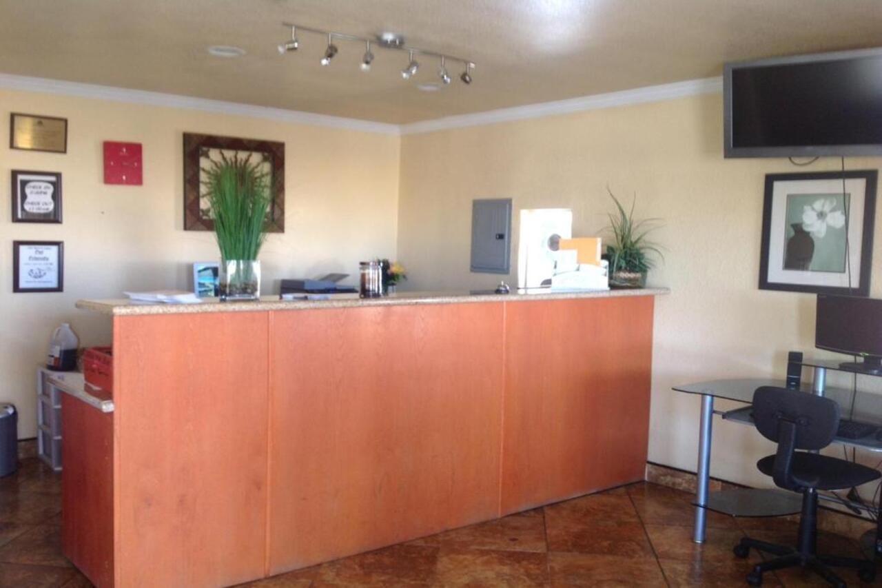 Americas Best Value Inn Hanford Ngoại thất bức ảnh