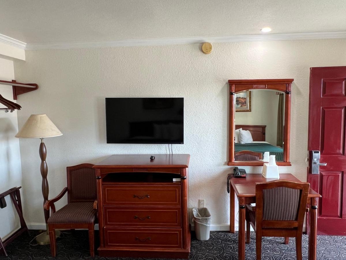 Americas Best Value Inn Hanford Ngoại thất bức ảnh