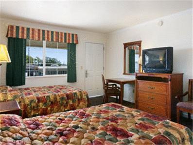 Americas Best Value Inn Hanford Phòng bức ảnh
